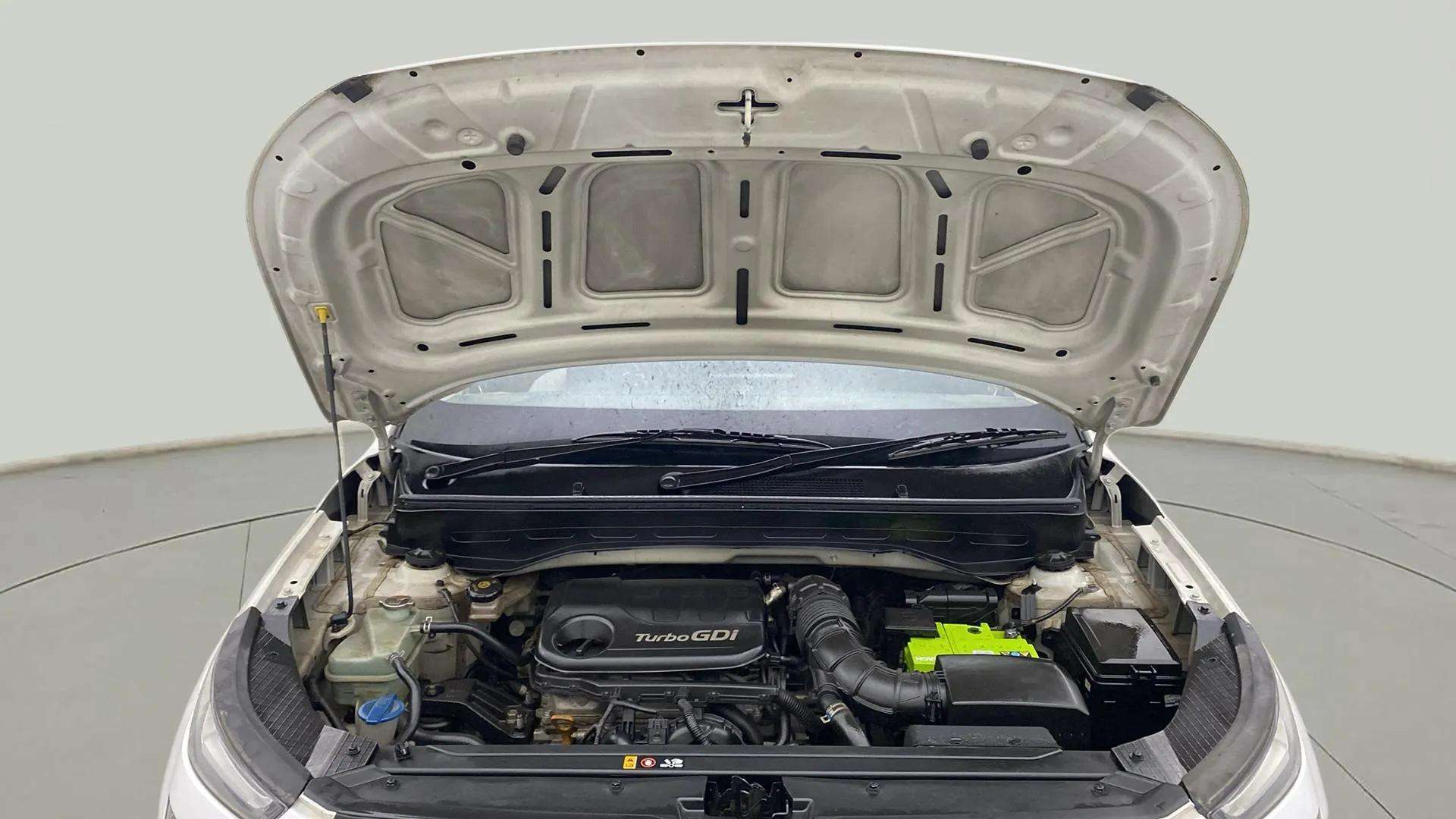 Engine-Full-View-With-Bonnet-Open-13