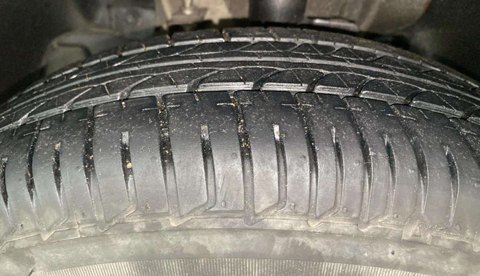 2017 Tata Tiago XM PETROL, Petrol, Manual, 37,510 km, Left Front Tyre Tread