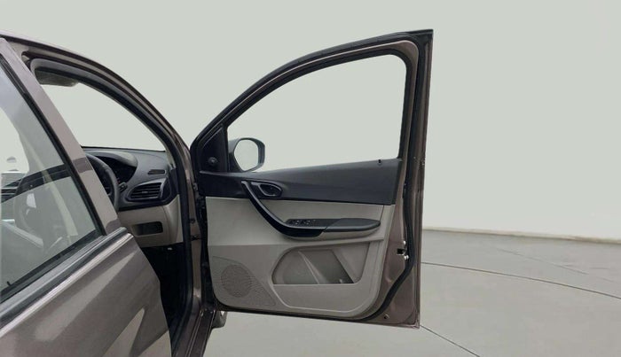 2017 Tata Tiago XM PETROL, Petrol, Manual, 37,510 km, RHS Front Door