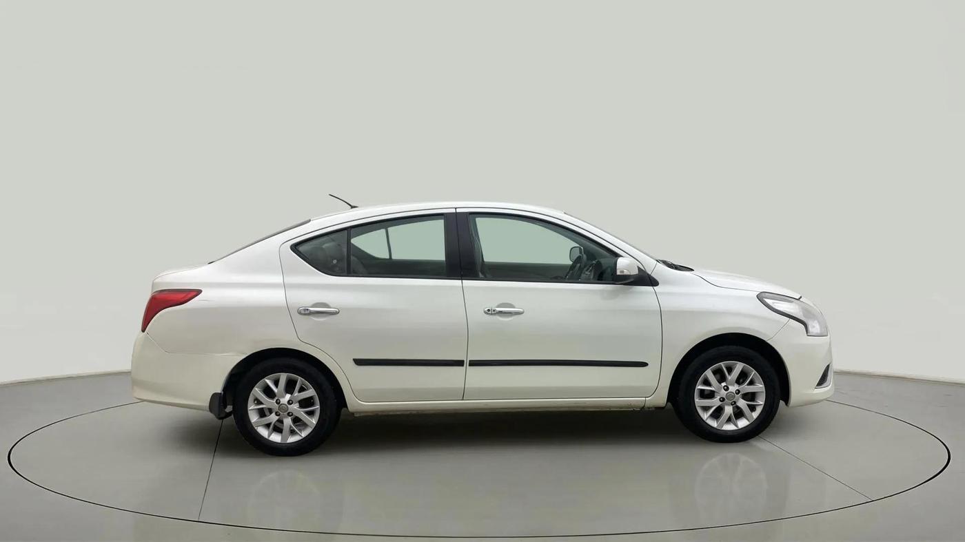 2018 Nissan Sunny XV CVT, Petrol, Automatic, 56,393 km, Right Side View