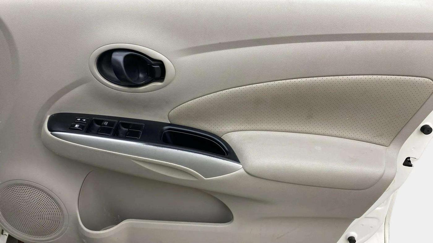 2018 Nissan Sunny XV CVT, Petrol, Automatic, 56,393 km, Driver Side Door Panels Control