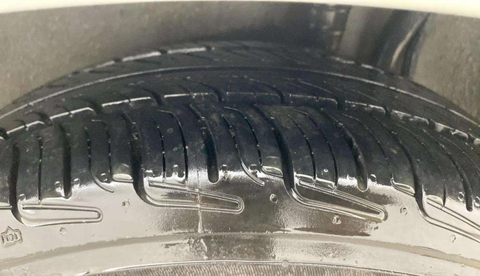 2018 Nissan Sunny XV CVT, Petrol, Automatic, 55,886 km, Left Rear Tyre Tread