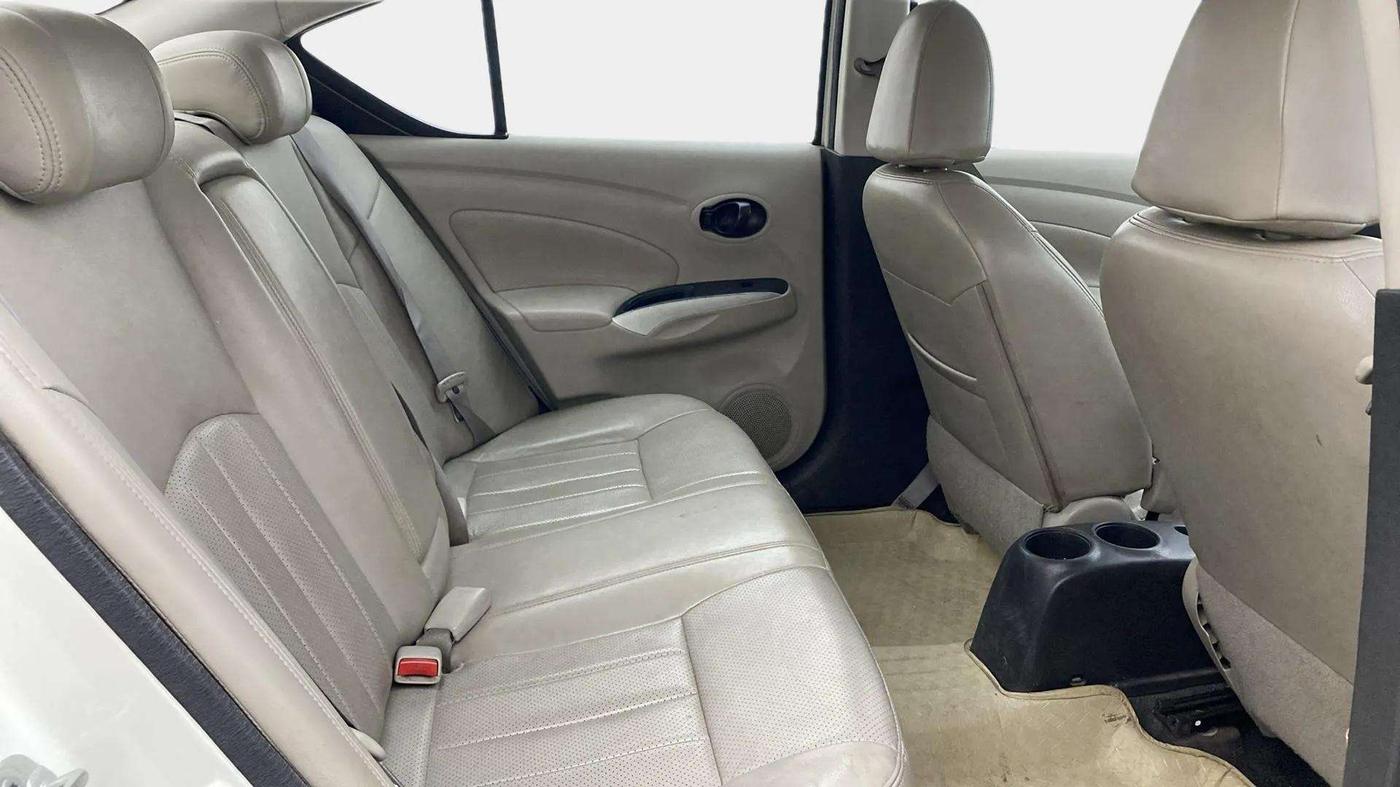 2018 Nissan Sunny XV CVT, Petrol, Automatic, 56,393 km, Right Side Rear Door Cabin