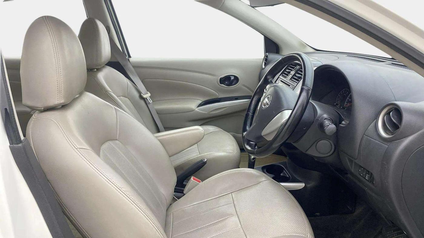 2018 Nissan Sunny XV CVT, Petrol, Automatic, 56,393 km, Right Side Front Door Cabin