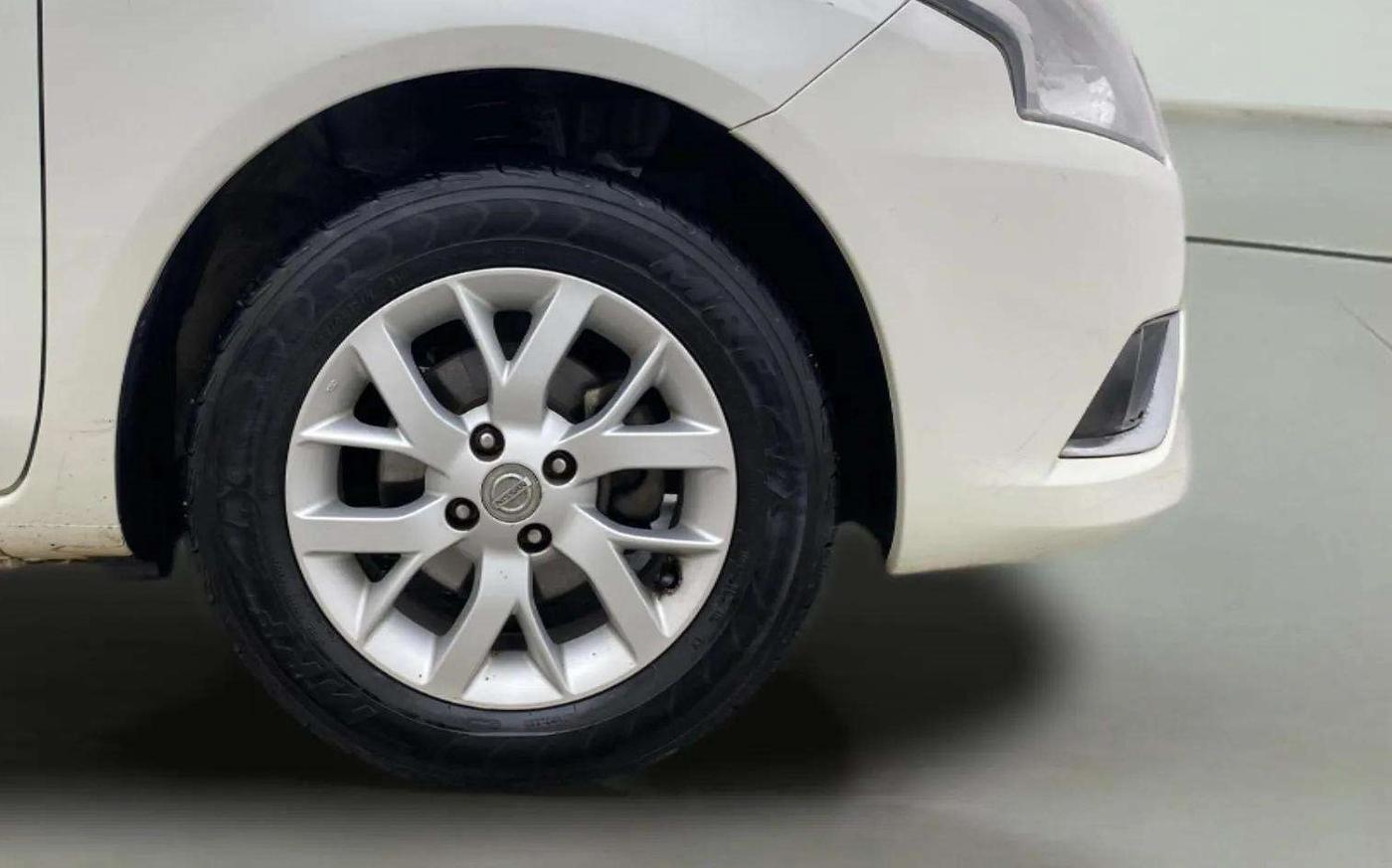 2018 Nissan Sunny XV CVT, Petrol, Automatic, 56,393 km, Right Front Wheel