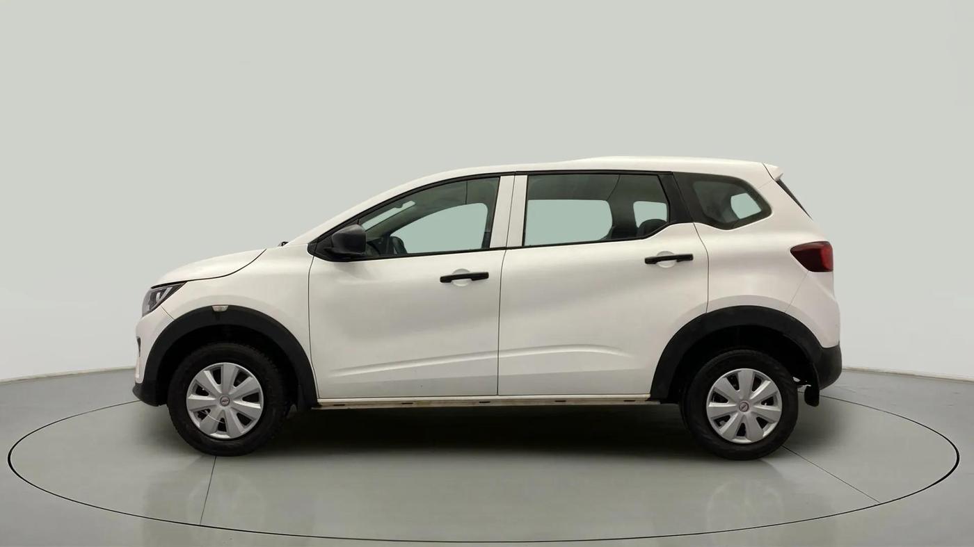 2022 Renault TRIBER RXE MT, Petrol, Manual, 39,152 km, Left Side