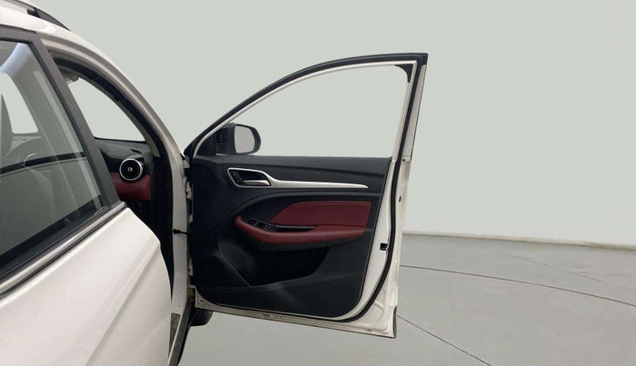 2023 MG ASTOR SAVVY 1.3 TURBO AT S RED, Petrol, Automatic, 26,124 km, RHS Front Door