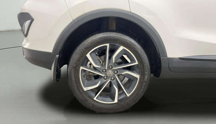 2023 MG ASTOR SAVVY 1.3 TURBO AT S RED, Petrol, Automatic, 26,124 km, Right Rear Wheel
