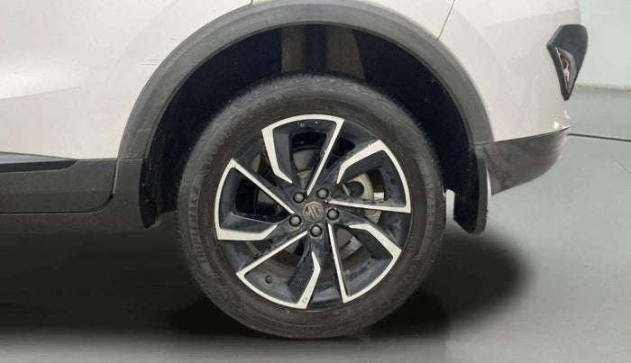 2023 MG ASTOR SAVVY 1.3 TURBO AT S RED, Petrol, Automatic, 26,124 km, Left Rear Wheel