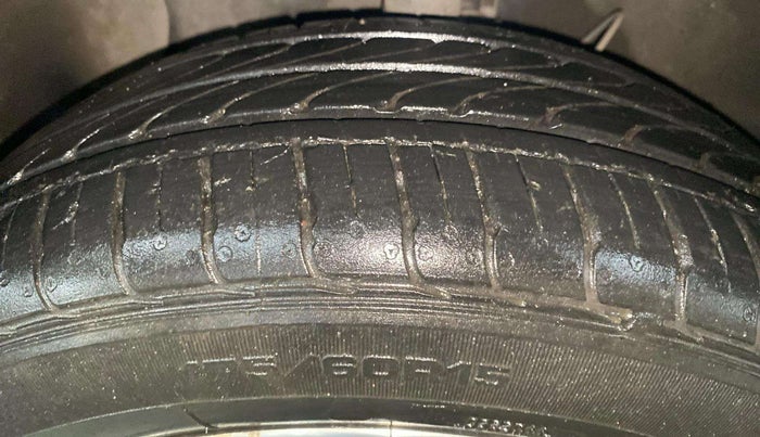 2020 Hyundai GRAND I10 NIOS ASTA AMT 1.2 KAPPA VTVT, Petrol, Automatic, 36,099 km, Left Front Tyre Tread