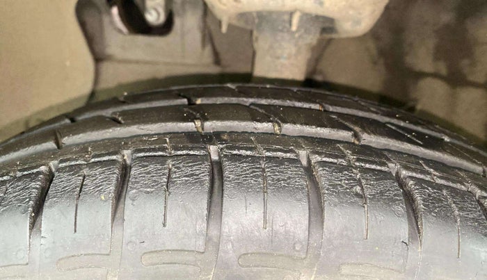 2021 Hyundai AURA S 1.2 CNG, CNG, Manual, 8,307 km, Left Front Tyre Tread