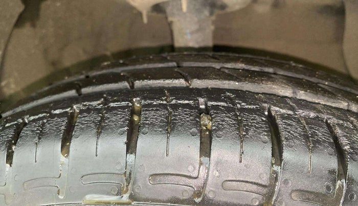 2021 Hyundai AURA S 1.2 CNG, CNG, Manual, 8,307 km, Right Front Tyre Tread