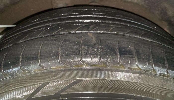 2019 Datsun Go Plus T(O), CNG, Manual, 41,490 km, Right Rear Tyre Tread