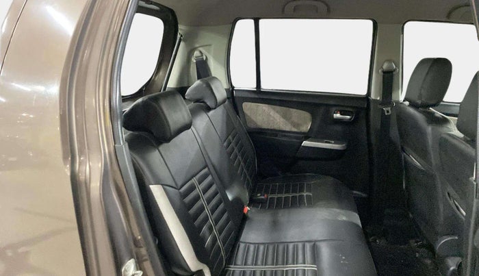 2016 Maruti Wagon R 1.0 VXI, Petrol, Manual, 17,636 km, Right Side Rear Door Cabin