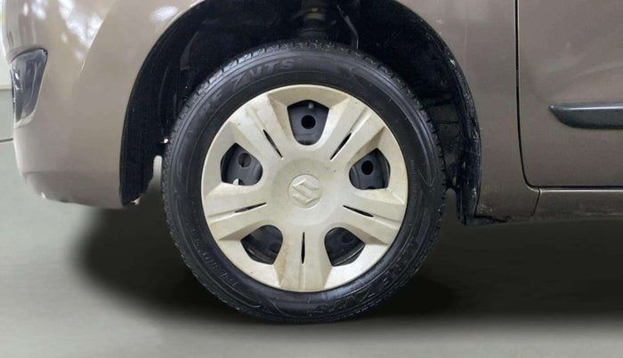 2016 Maruti Wagon R 1.0 VXI, Petrol, Manual, 17,636 km, Left Front Wheel