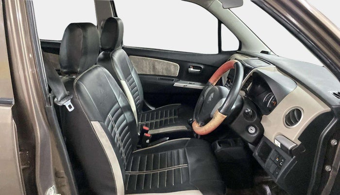 2016 Maruti Wagon R 1.0 VXI, Petrol, Manual, 17,636 km, Right Side Front Door Cabin