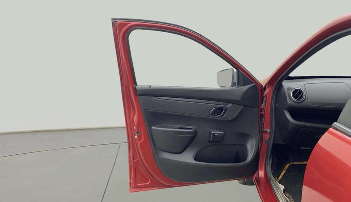 2017 Renault Kwid RXL, Petrol, Manual, 58,053 km, LHS Front Door