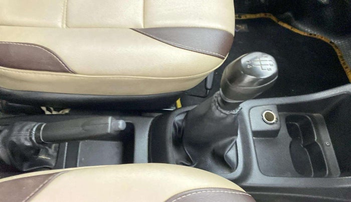 2017 Renault Kwid RXL, Petrol, Manual, 58,053 km, Gear Lever