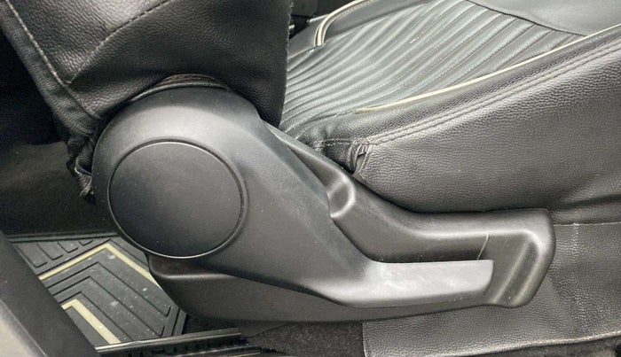 2018 Maruti IGNIS SIGMA 1.2, Petrol, Manual, 43,760 km, Driver Side Adjustment Panel