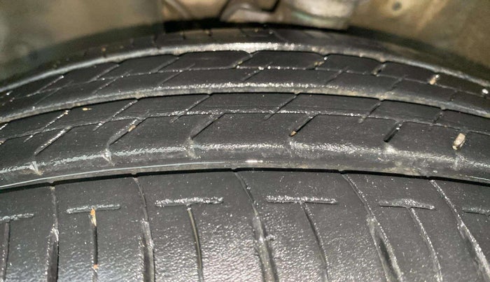 2018 Maruti IGNIS SIGMA 1.2, Petrol, Manual, 43,760 km, Left Front Tyre Tread