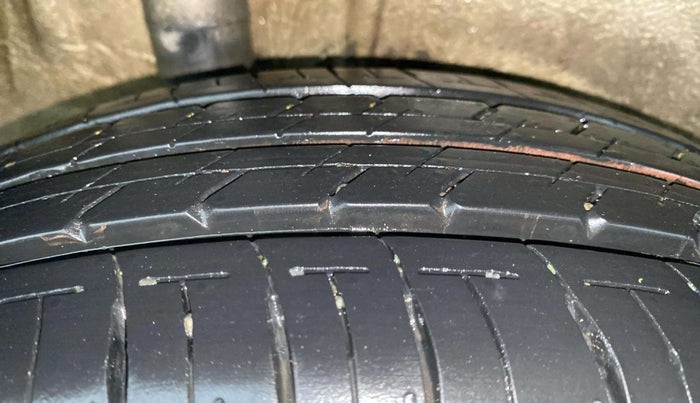 2018 Maruti IGNIS SIGMA 1.2, Petrol, Manual, 43,760 km, Right Rear Tyre Tread