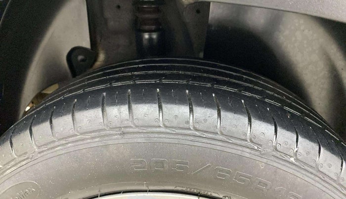 2022 KIA SELTOS HTE 1.5 PETROL, Petrol, Manual, 85,720 km, Right Front Tyre Tread