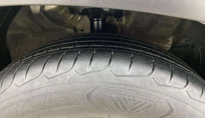 2022 KIA SELTOS HTE 1.5 PETROL, Petrol, Manual, 85,720 km, Right Rear Tyre Tread