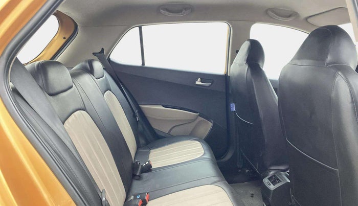 2015 Hyundai Grand i10 SPORTZ 1.2 KAPPA VTVT, Petrol, Manual, 35,733 km, Right Side Rear Door Cabin