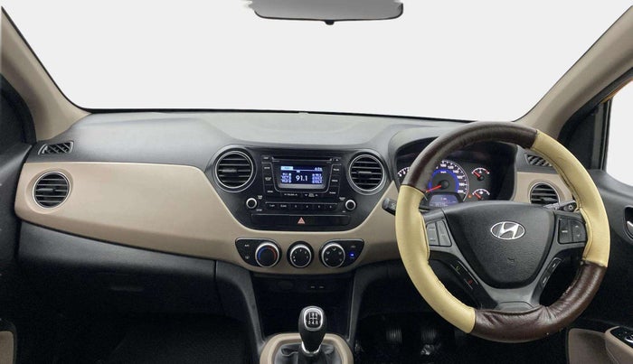 2015 Hyundai Grand i10 SPORTZ 1.2 KAPPA VTVT, Petrol, Manual, 35,733 km, Dashboard