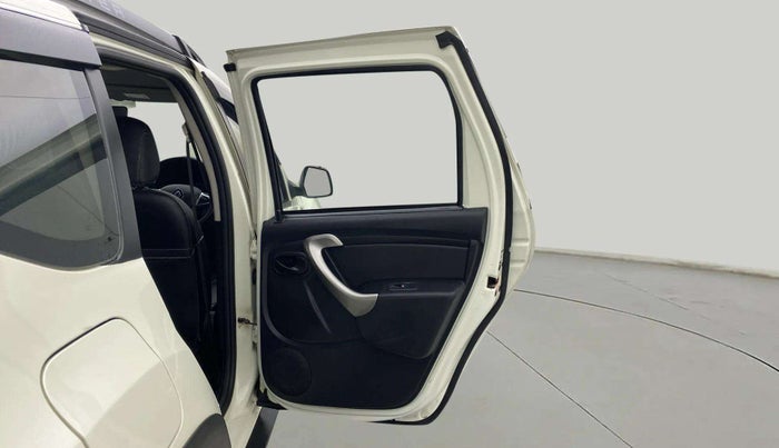 2019 Renault Duster RXE PETROL, Petrol, Manual, 34,127 km, RHS Rear Door