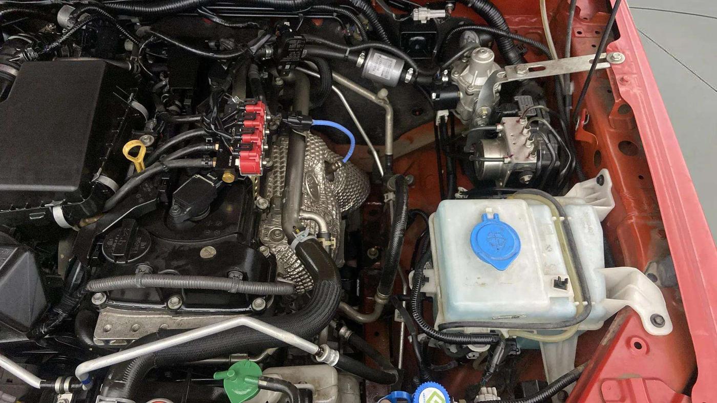 2023 Maruti JIMNY ALPHA ALL GRIP PRO MT DUAL TONE, CNG, Manual, 32,729 km, Engine View - Left
