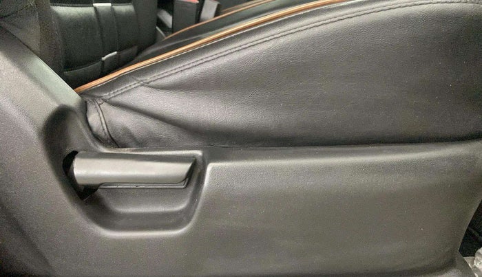 2023 Maruti JIMNY ALPHA ALL GRIP PRO MT DUAL TONE, CNG, Manual, 32,822 km, Driver Side Adjustment Panel