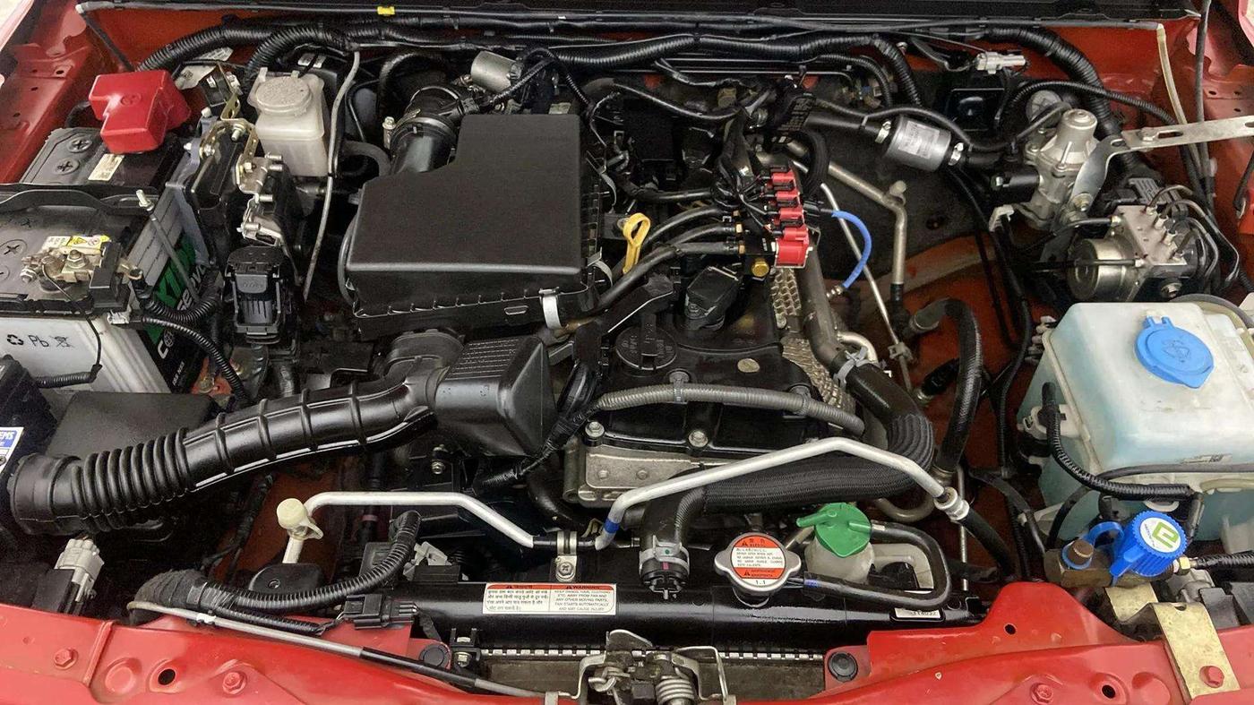 2023 Maruti JIMNY ALPHA ALL GRIP PRO MT DUAL TONE, CNG, Manual, 32,729 km, Engine View
