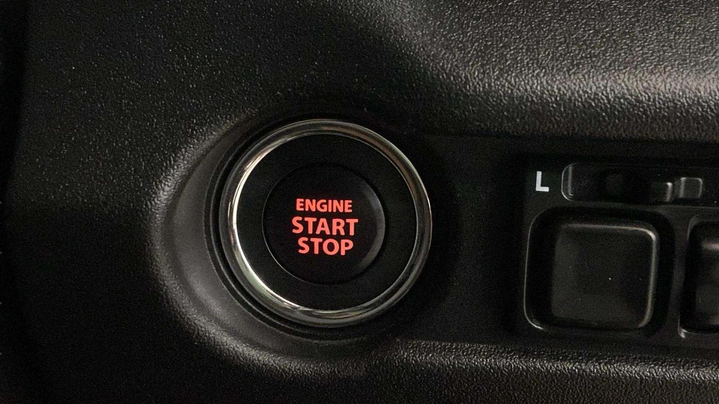2023 Maruti JIMNY ALPHA ALL GRIP PRO MT DUAL TONE, CNG, Manual, 32,729 km, Keyless Start/ Stop Button