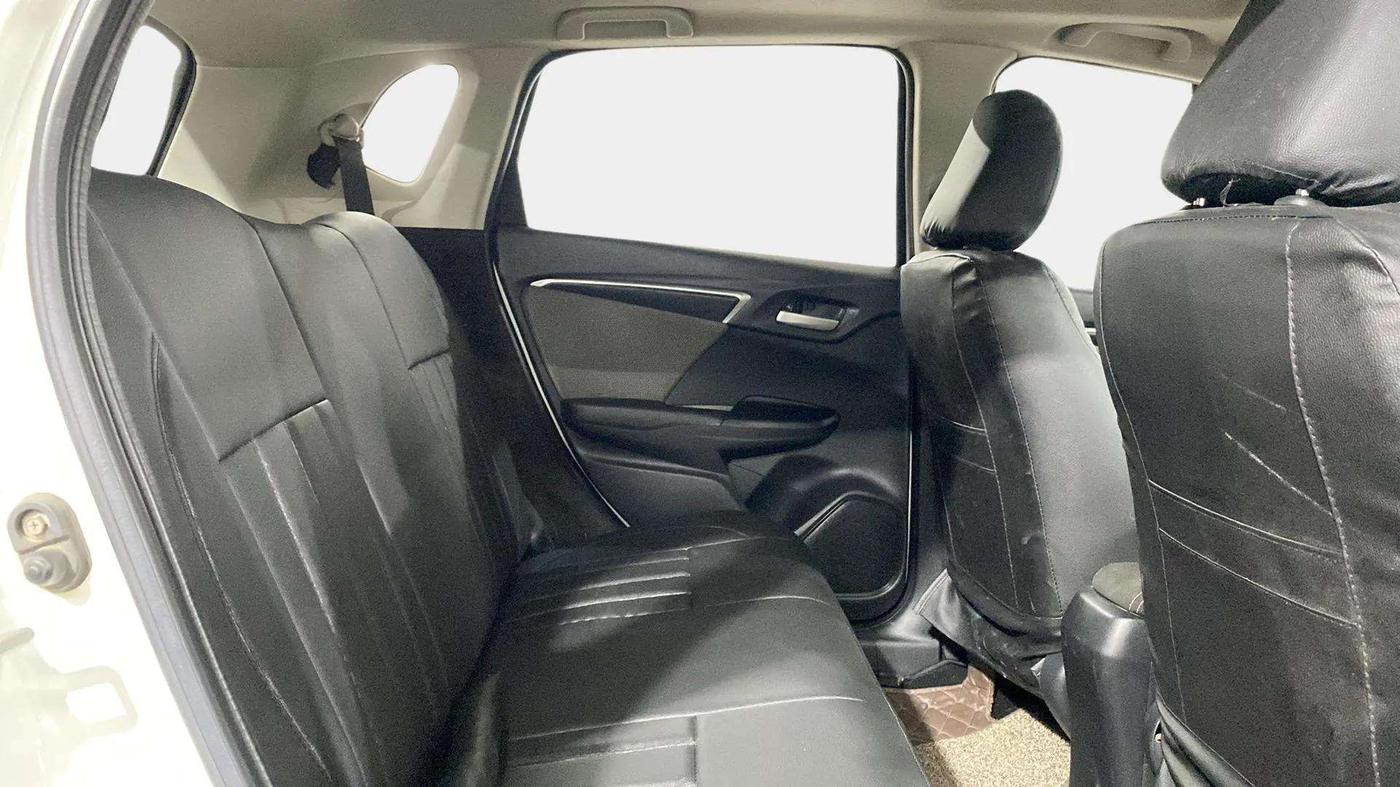 2019 Honda WR-V 1.2L I-VTEC VX MT, CNG, Manual, 33,786 km, Right Side Rear Door Cabin