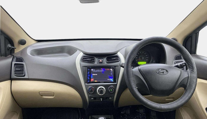 2016 Hyundai Eon ERA PLUS (O), Petrol, Manual, 26,608 km, Dashboard