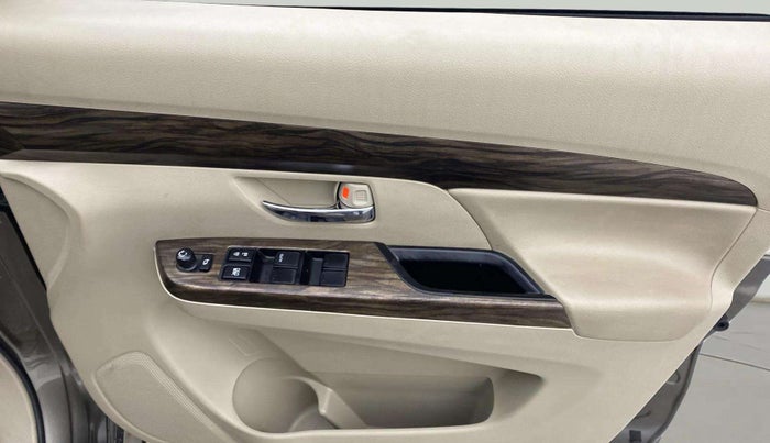 2019 Maruti Ertiga ZXI+ SHVS, Petrol, Manual, 15,606 km, Driver Side Door Panels Control