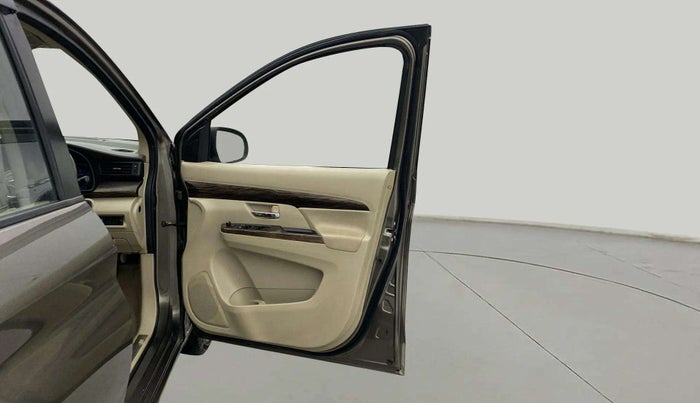 2019 Maruti Ertiga ZXI+ SHVS, Petrol, Manual, 15,606 km, RHS Front Door