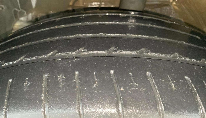 2020 MG HECTOR SHARP HYBRID 1.5 PETROL, Petrol, Manual, 46,684 km, Left Front Tyre Tread