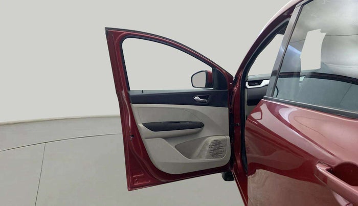 2019 Renault TRIBER RXZ, Petrol, Manual, 35,069 km, LHS Front Door