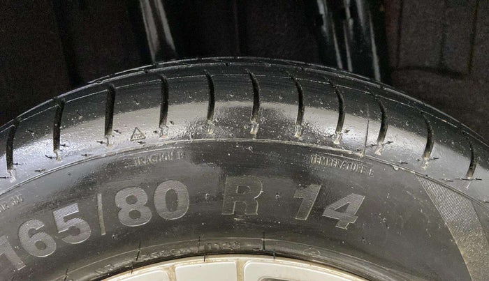 2019 Renault TRIBER RXZ, Petrol, Manual, 35,069 km, Right Rear Tyre Tread
