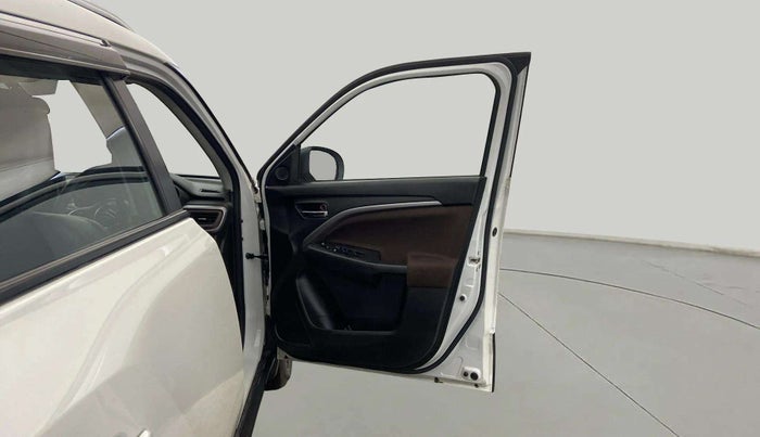 2023 Maruti BREZZA ZXI SMART HYBRID , Petrol, Manual, 12,294 km, RHS Front Door
