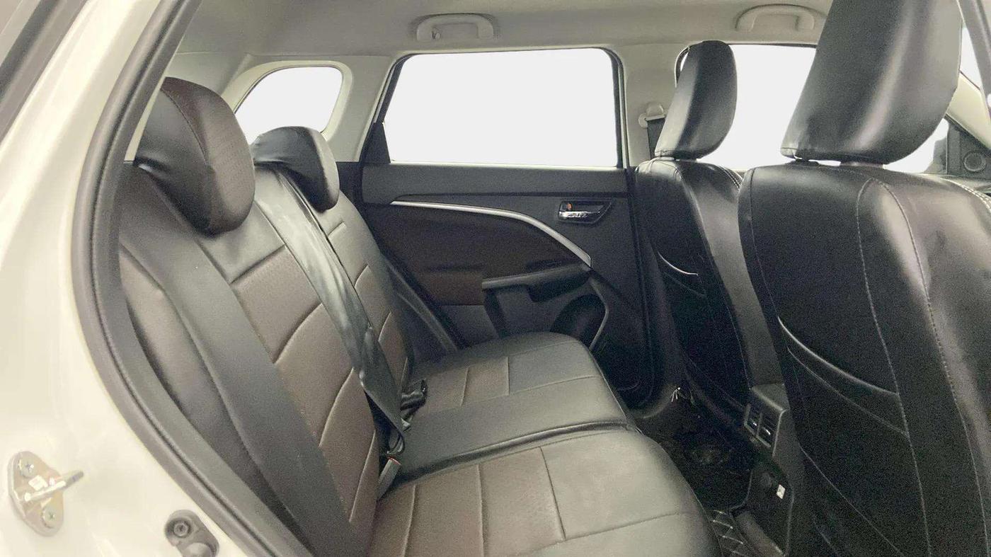 2023 Maruti BREZZA ZXI SMART HYBRID , Petrol, Manual, 12,686 km, Right Side Rear Door Cabin