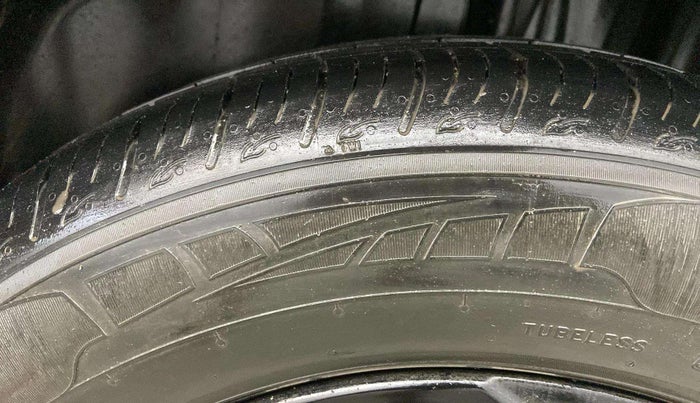 2023 Maruti BREZZA ZXI SMART HYBRID , Petrol, Manual, 12,294 km, Left Front Tyre Tread