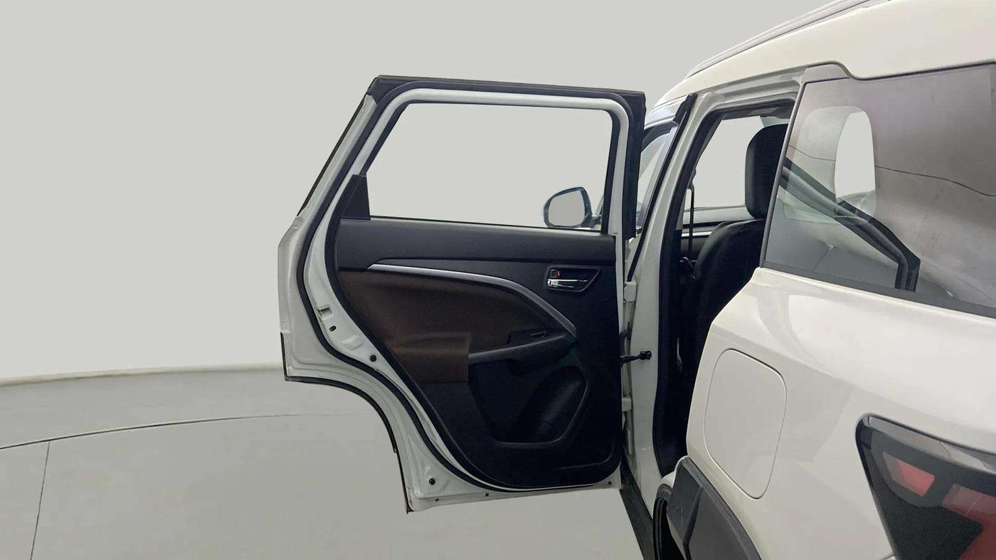 2023 Maruti BREZZA ZXI SMART HYBRID , Petrol, Manual, 12,686 km, LHS Rear Door