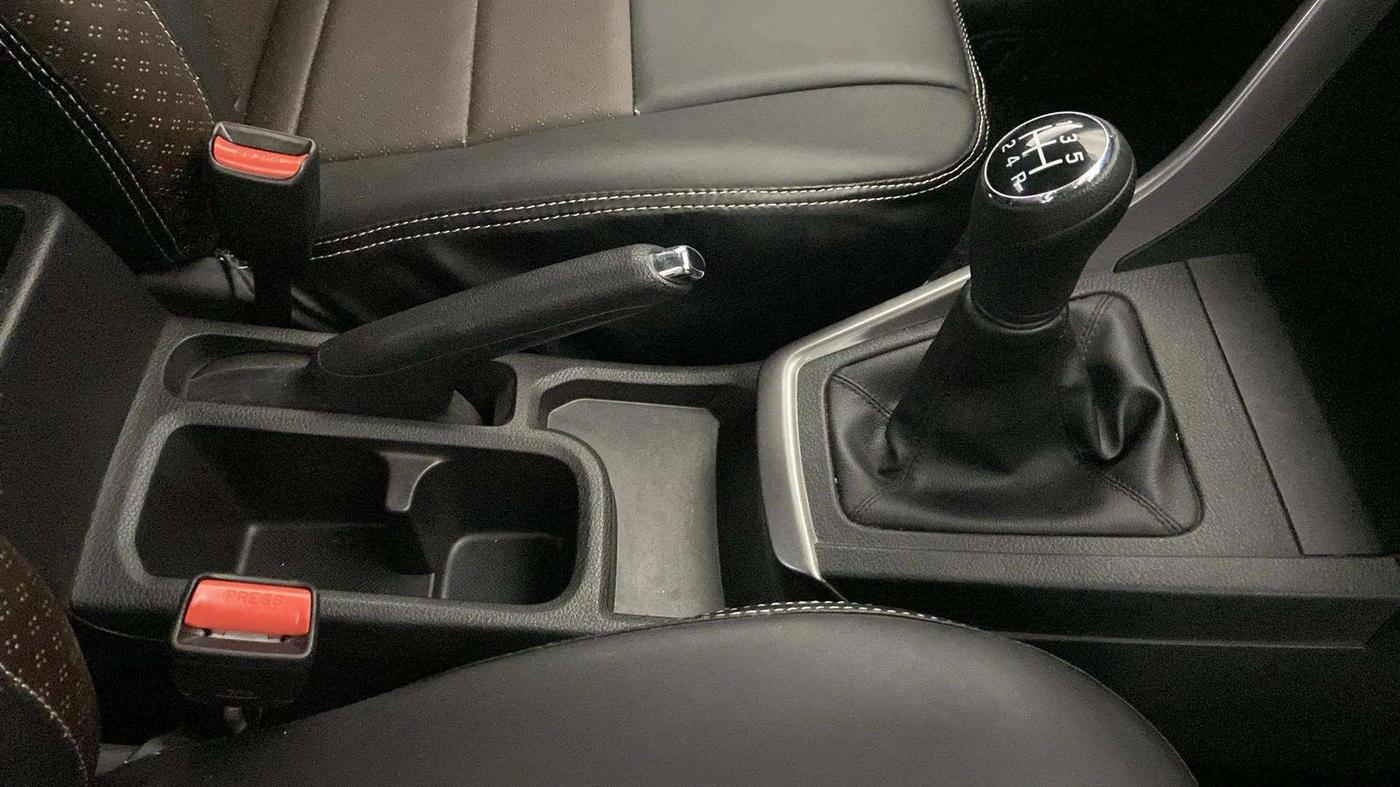 2023 Maruti BREZZA ZXI SMART HYBRID , Petrol, Manual, 12,686 km, Gear Lever
