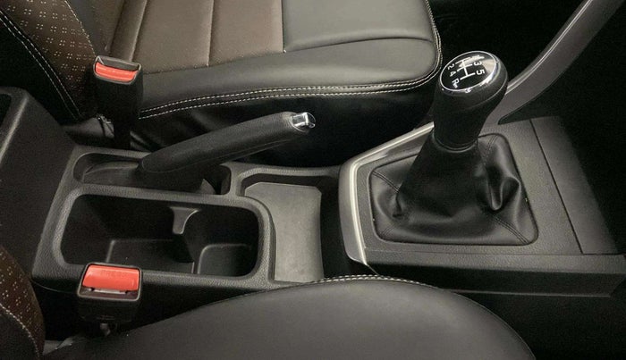2023 Maruti BREZZA ZXI SMART HYBRID , Petrol, Manual, 12,294 km, Gear Lever