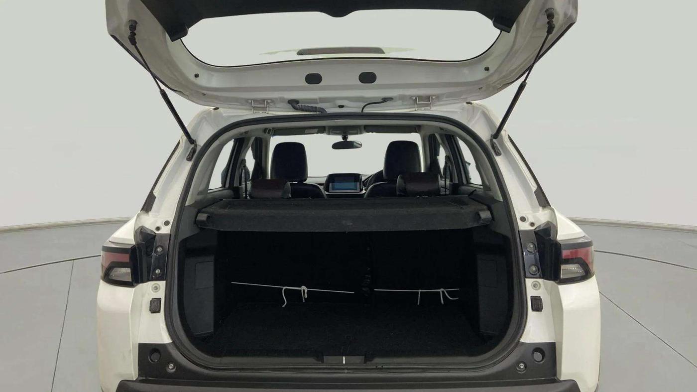 2023 Maruti BREZZA ZXI SMART HYBRID , Petrol, Manual, 12,686 km, Boot Inside