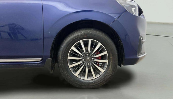 2024 Honda Amaze ZX 1.2 Petrol MT, Petrol, Manual, 15,580 km, Right Front Wheel