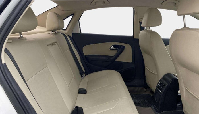 2018 Skoda Rapid STYLE 1.6 MPI AT, Petrol, Automatic, 91,985 km, Right Side Rear Door Cabin
